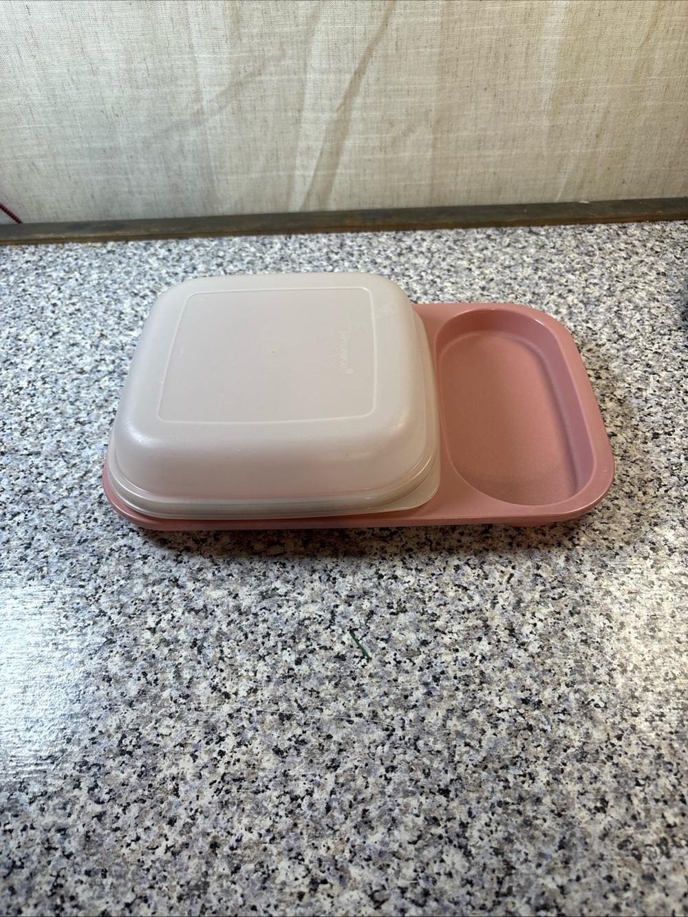 Vintage Tupperware Meal Mate Divided Tray Pink Plate 1837-3 with White Lid